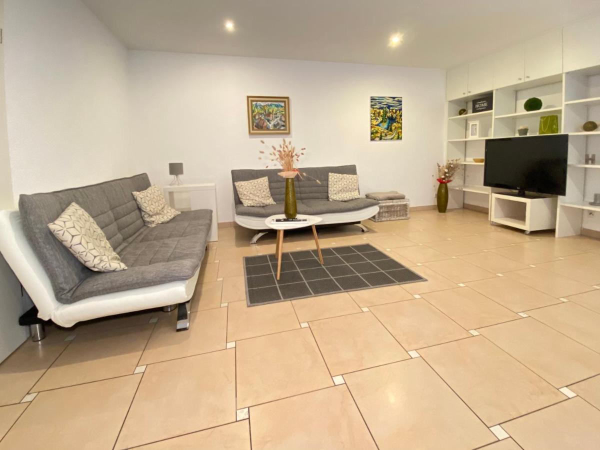 2 Zimmer Apartment, 70 Qm, Max 4 Pers, Private Terasse, 2 Parkplaetze, Internet 250 Mbit Gaertringen Экстерьер фото