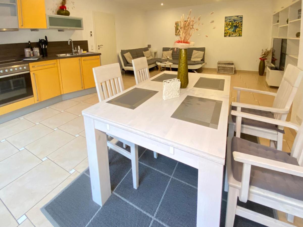2 Zimmer Apartment, 70 Qm, Max 4 Pers, Private Terasse, 2 Parkplaetze, Internet 250 Mbit Gaertringen Экстерьер фото